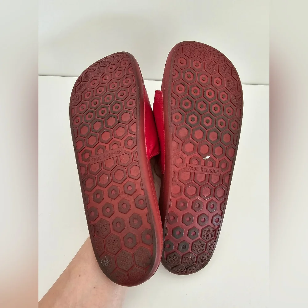 True Religion Men’s Logo Slides - Red Burgundy - Size 14 - Streetwear Horseshoe